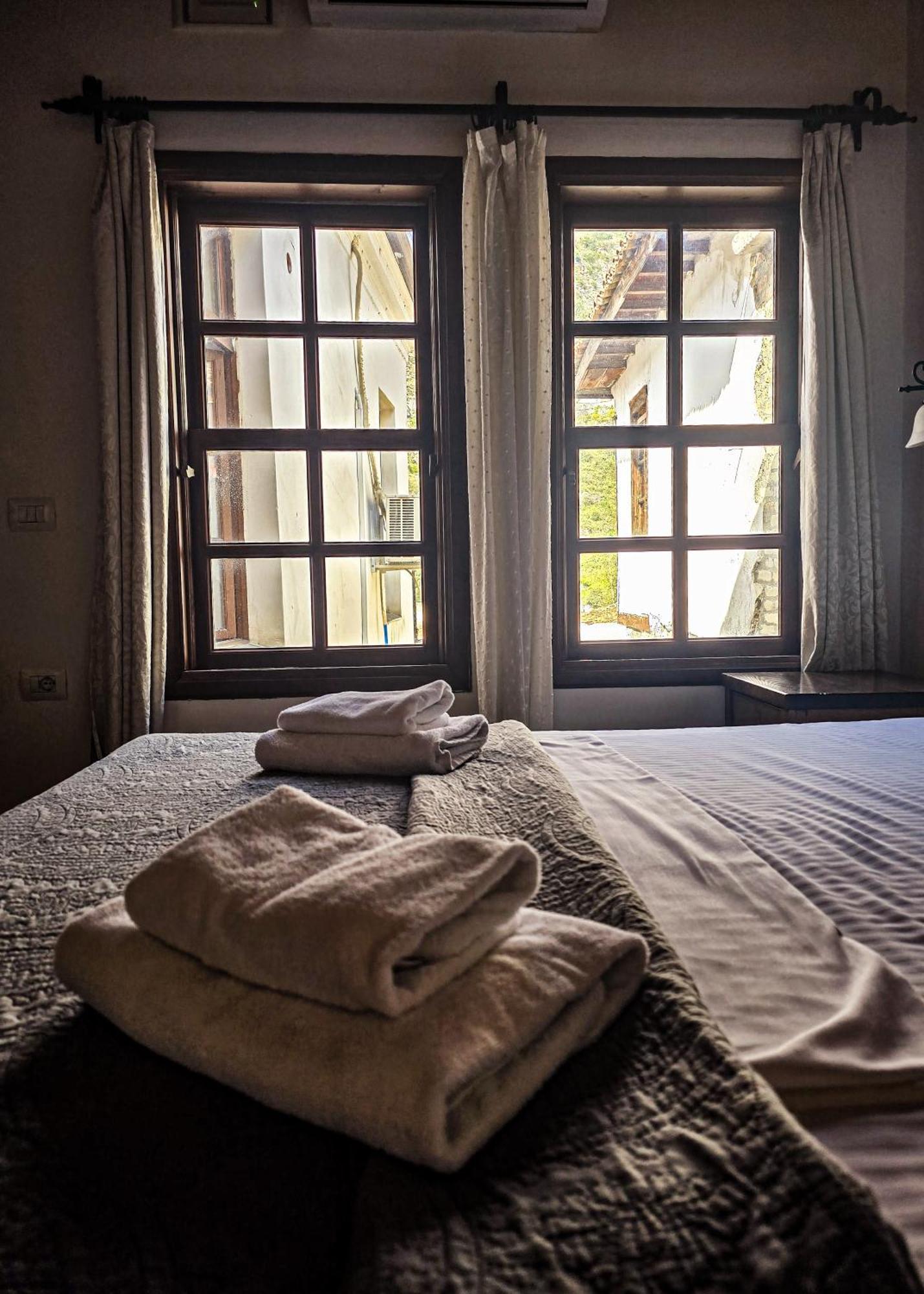 Hotel Gorica - Unesco Quarter Berat Esterno foto