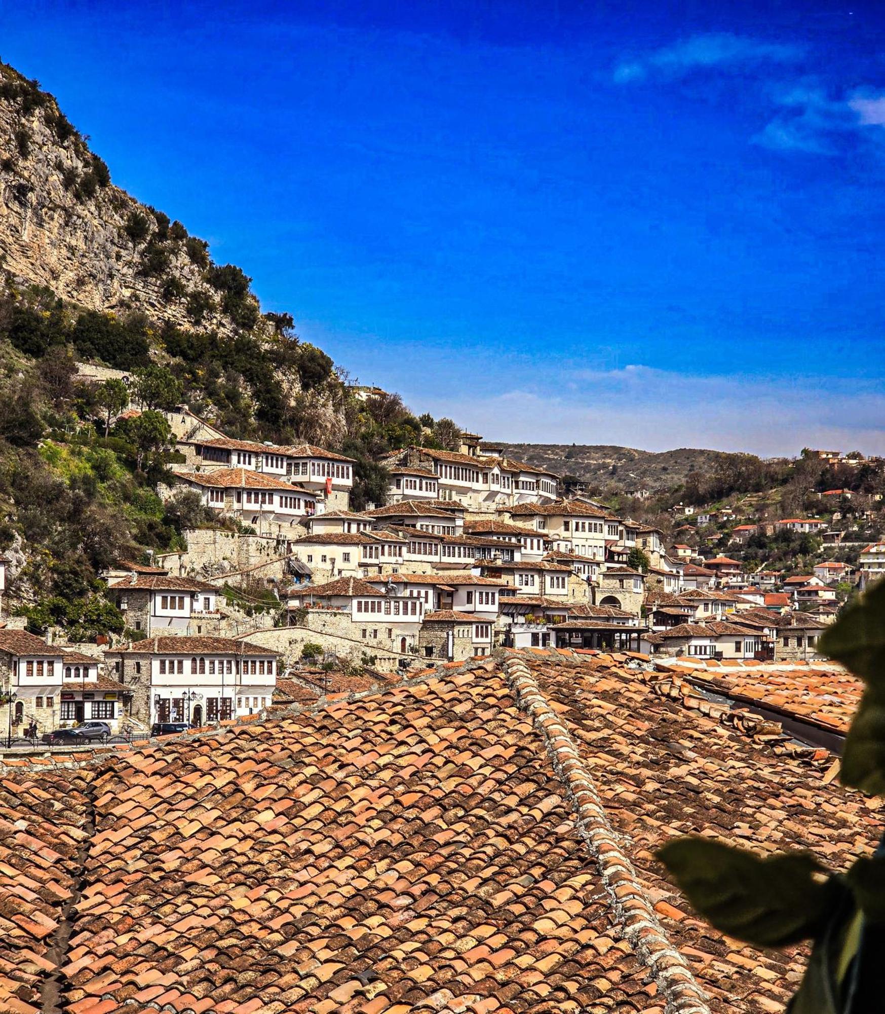 Hotel Gorica - Unesco Quarter Berat Esterno foto
